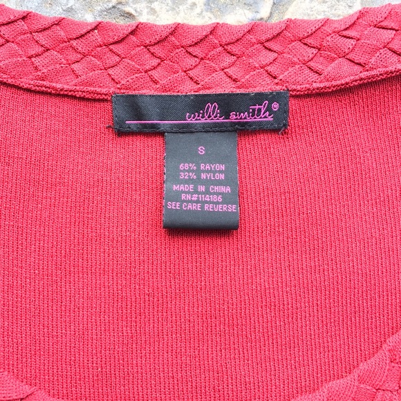 Red Long Sleeve Blouse- Gorgeous! - Picture 4 of 4